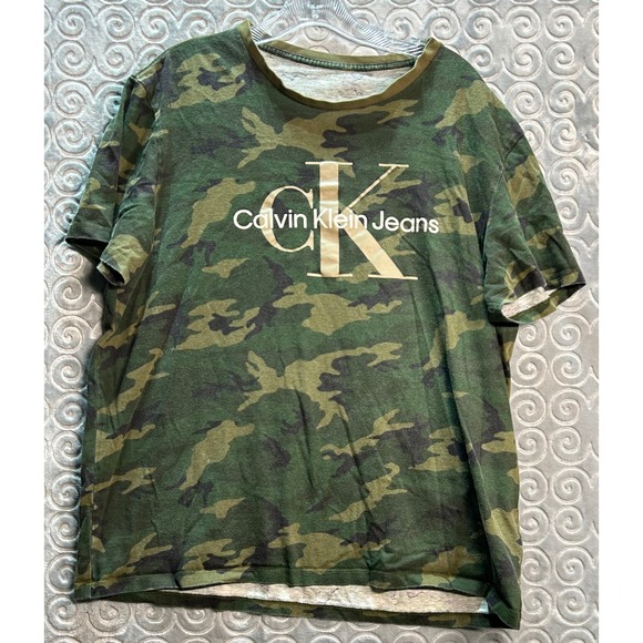 Calvin Klein Jeans T-Shirt Women's Camo Print Short Sleeve Top - Picture 1 of 5